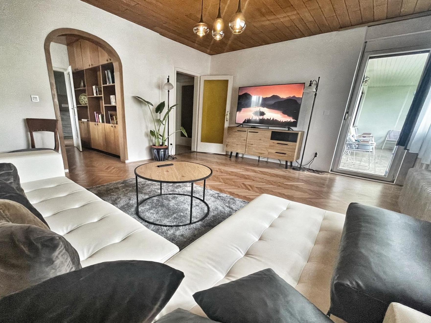 Papas Apartment Lesce  Ngoại thất bức ảnh