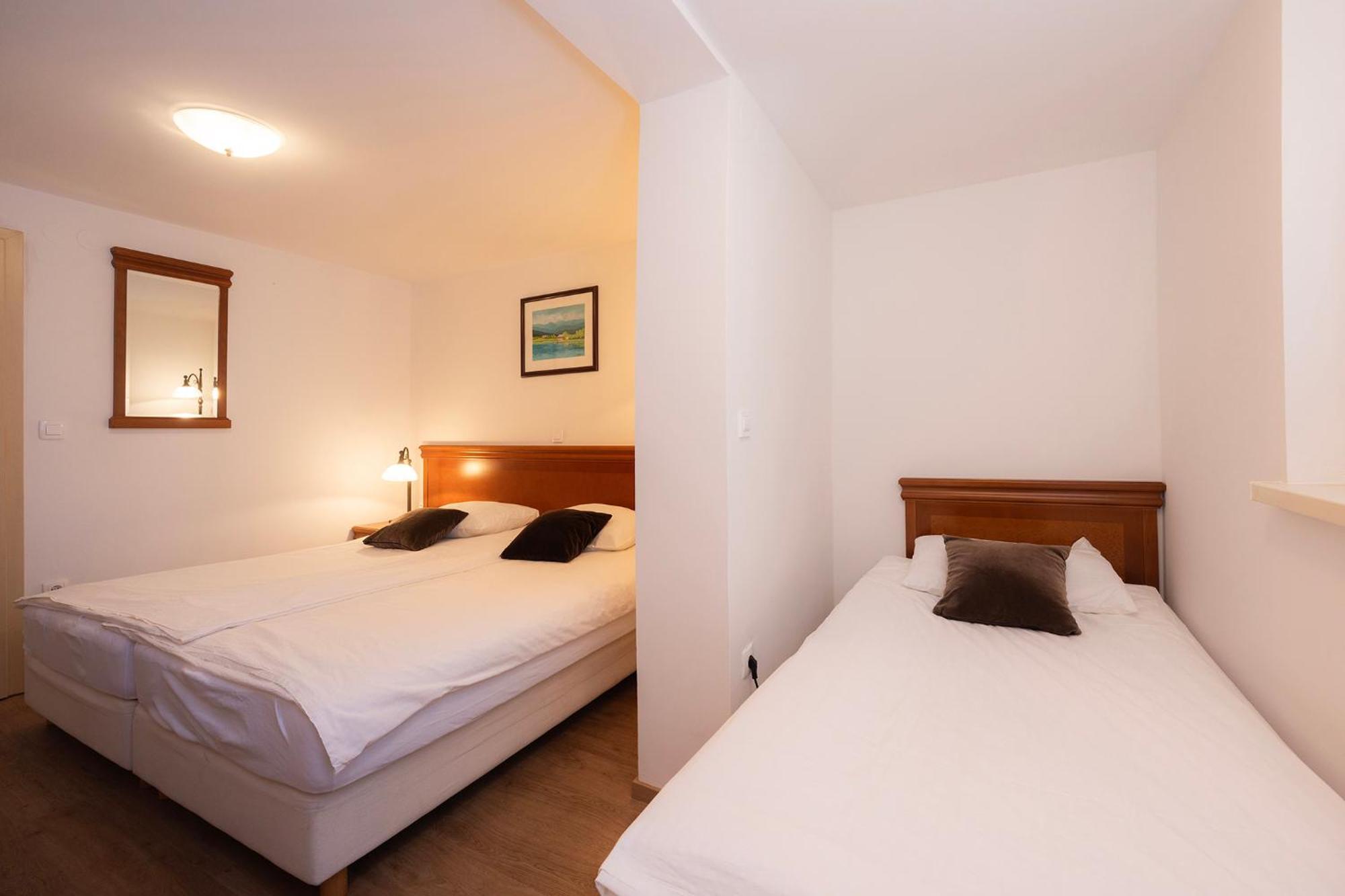 Papas Apartment Lesce  Ngoại thất bức ảnh