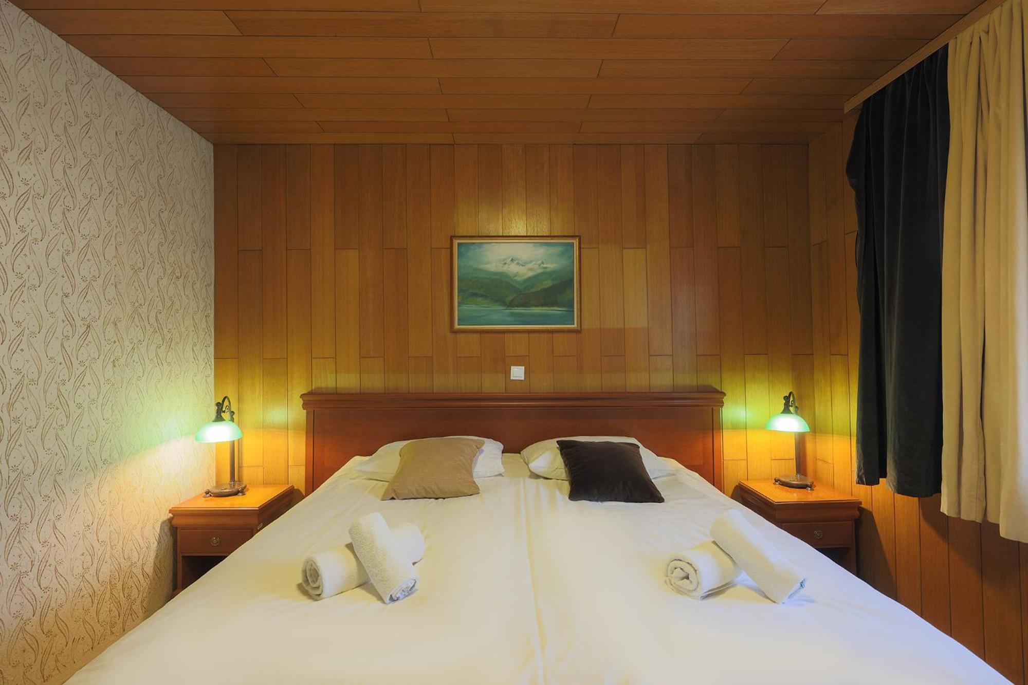 Papas Apartment Lesce  Ngoại thất bức ảnh
