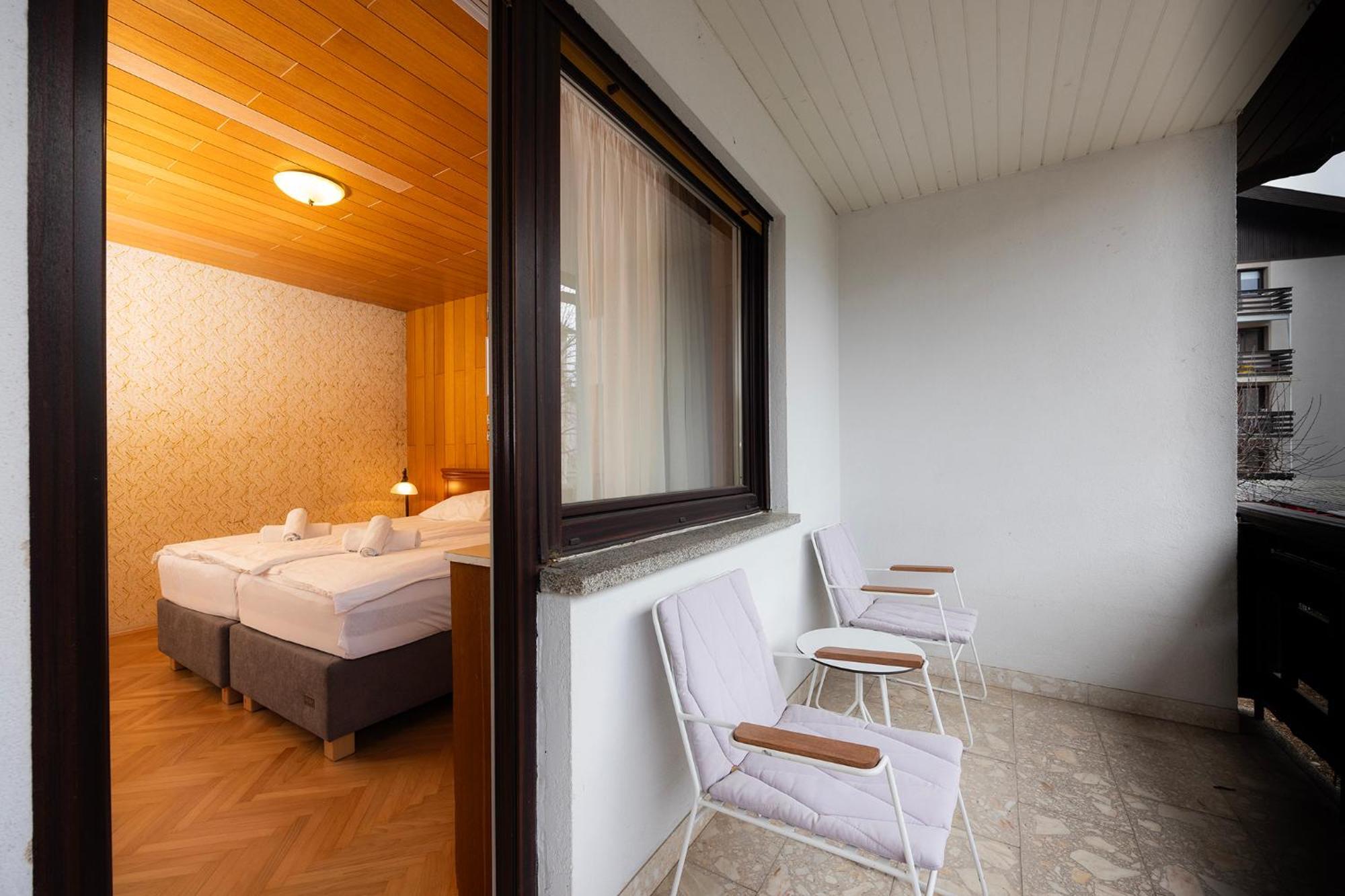 Papas Apartment Lesce  Ngoại thất bức ảnh