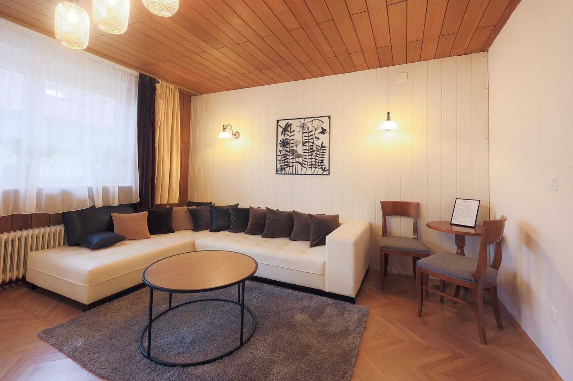Papas Apartment Lesce  Ngoại thất bức ảnh